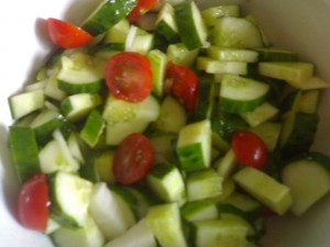 Салат огурцами и помидорами