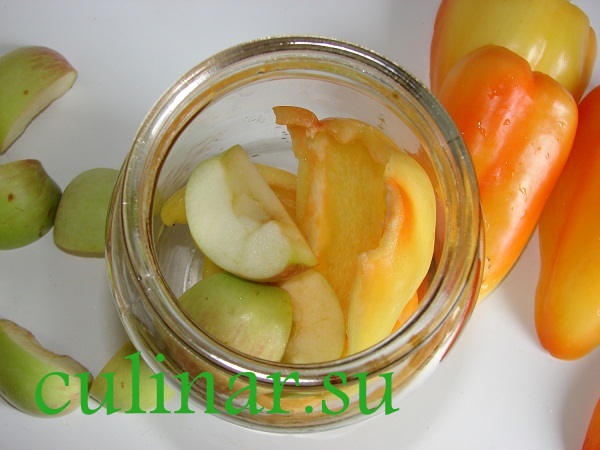 Как готовить маринованный перец с яблоками