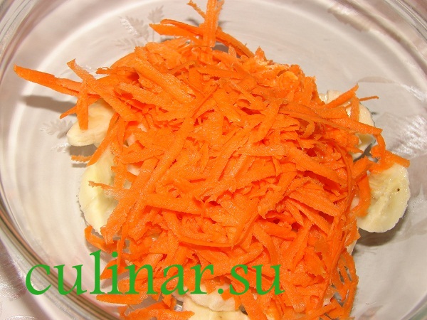 Салат из моркови с бананом